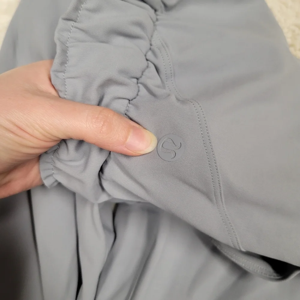 Lululemon On The Fly Jogger Grey Size 4 Tapered Athletic